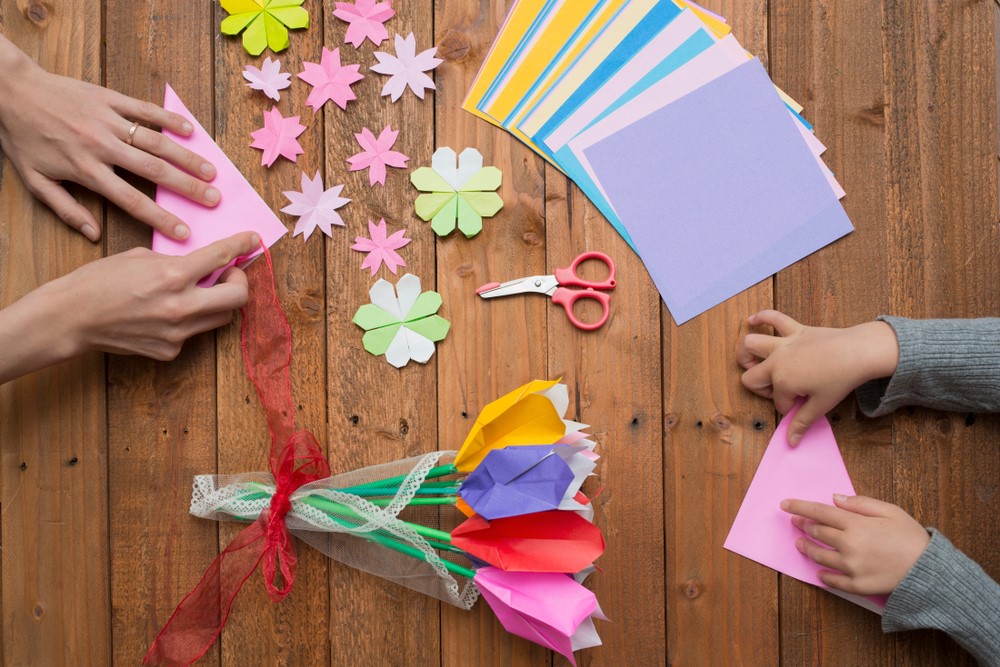 Students doing arts and crafts